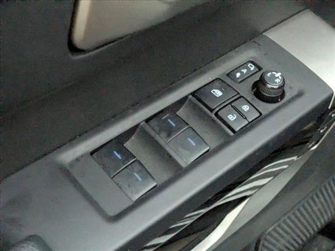 Used 2024 Toyota Tundra Limited image 12