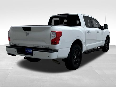 Used 2021 Nissan Titan SV w/ SV Convenience Package AWD/4WD image 5