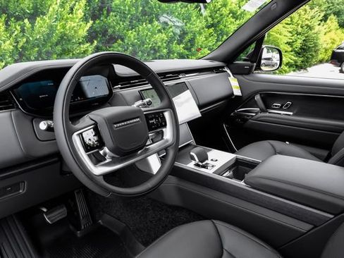 New 2026 Land Rover Range Rover SE AWD/4WD image 3