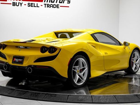 Used 2022 Ferrari F8 Tributo RWD image 7
