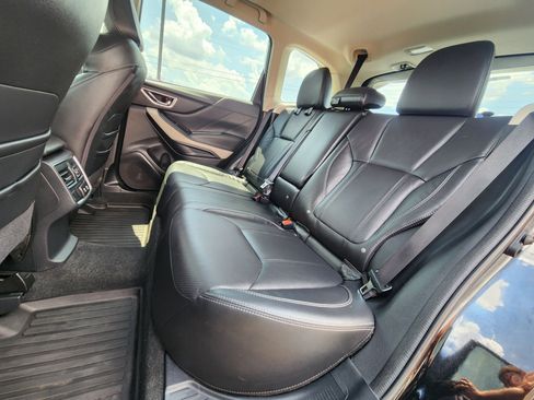 Used 2023 Subaru Forester Limited image 12