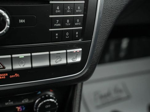 Used 2018 Mercedes-Benz GLA 250 4MATIC image 29