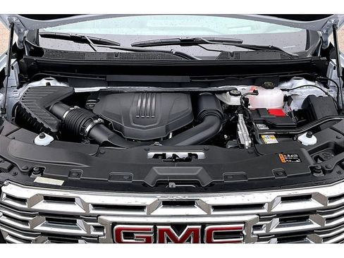 New 2026 GMC Acadia Denali w/ Super Cruise Package image 12