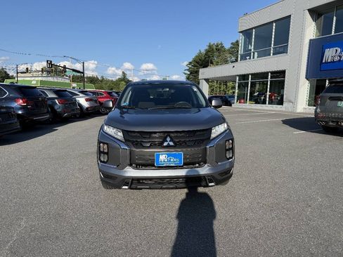 Used 2020 Mitsubishi Outlander Sport Black Edition FWD image 3