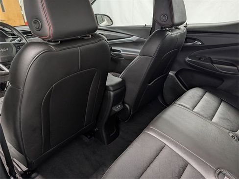 Used 2023 Chevrolet Bolt EUV LT w/ Convenience Package image 14