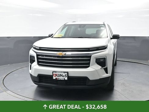Used 2024 Chevrolet Traverse LT FWD image 8