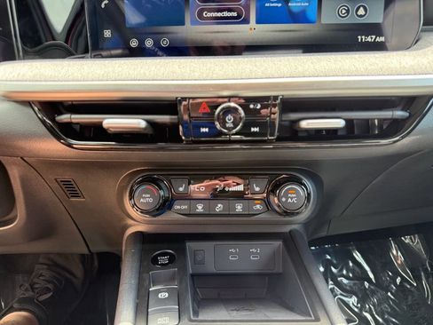 New 2026 Nissan Kicks SV w/ Cold Weather Package FWD image 24