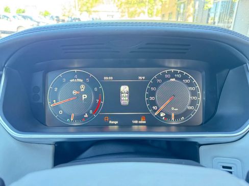 Used 2016 Land Rover Range Rover Sport SVR AWD/4WD image 15