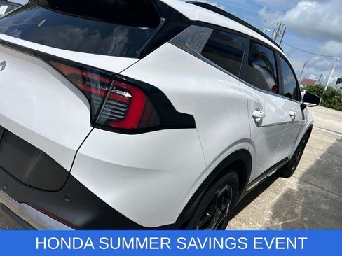 Used 2026 Kia Sportage EX w/ EX Panorama Roof Package FWD image 8