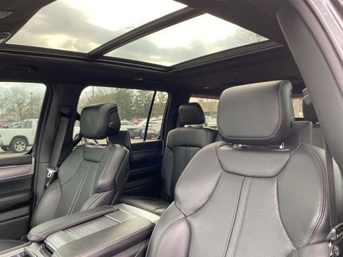 Used 2023 Jeep Wagoneer Series II image 21