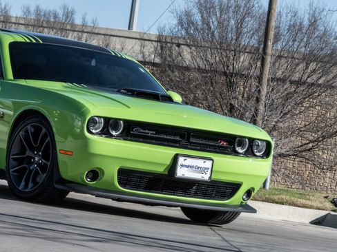 Used 2023 Dodge Challenger R/T Scat Pack w/ Shaker Package image 5