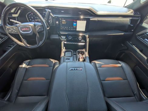 Used 2024 GMC Sierra 2500 AT4 w/ AT4 Premium Plus Package AWD/4WD image 14