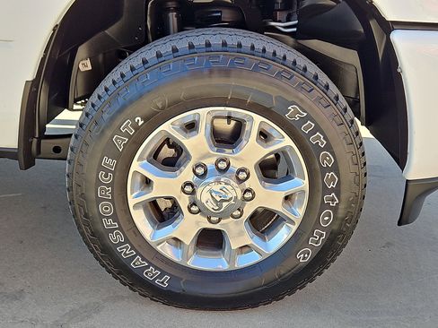 Used 2024 RAM 2500 Laramie AWD/4WD image 5