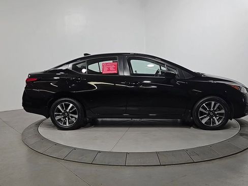 Used 2022 Nissan Versa SV w/ Trunk Package image 7