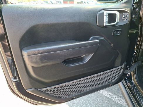 Used 2022 Jeep Wrangler Unlimited Sport image 14