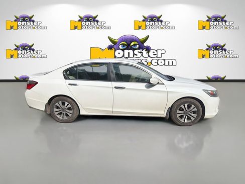 Used 2015 Honda Accord LX image 4