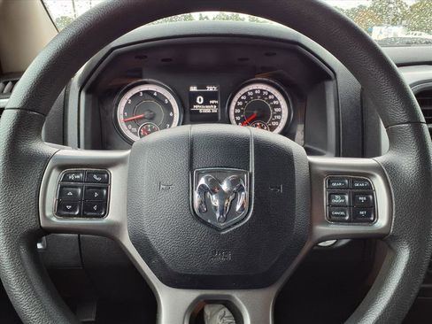 Used 2024 RAM 1500 Classic SLT image 27