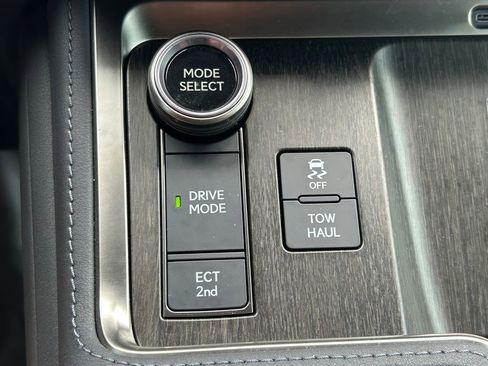 Used 2025 Lexus GX 550 AWD/4WD image 34