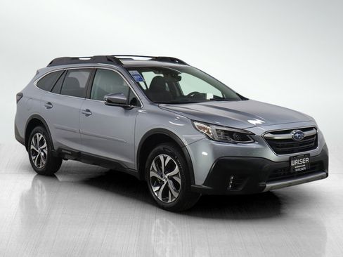 Used 2022 Subaru Outback Limited XT image 7