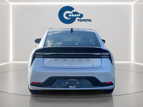 New 2026 Toyota Prius Plug-In Hybrid image 4