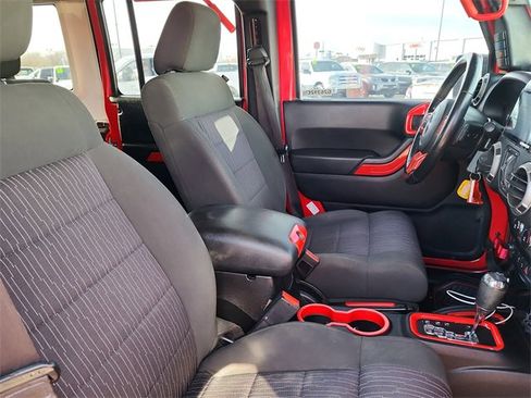 Used 2012 Jeep Wrangler Unlimited Sport image 21