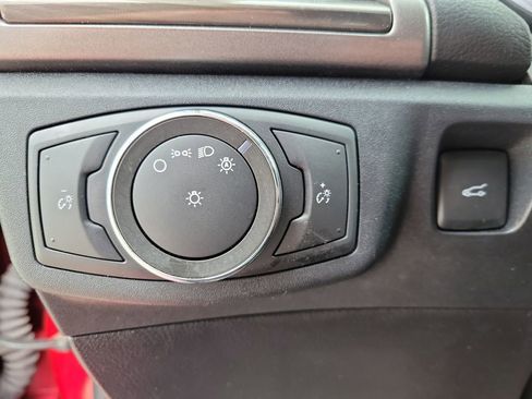 Used 2020 Ford Fusion SEL FWD image 19
