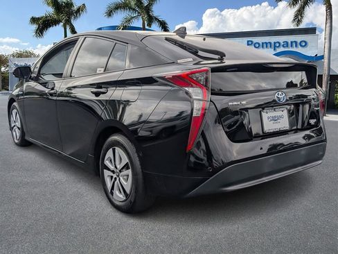 Used 2018 Toyota Prius One image 5