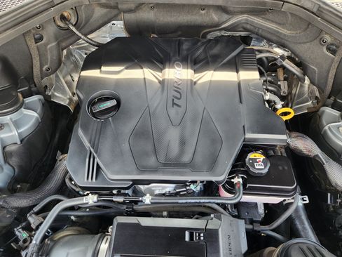 Used 2025 Genesis GV80 2.5T Standard AWD/4WD image 32