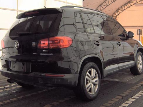 Used 2016 Volkswagen Tiguan S image 4