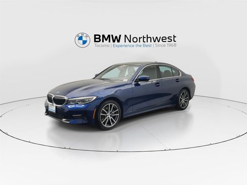 Used 2020 BMW 330i xDrive Sedan w/ Convenience Package image 9