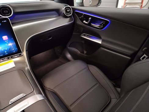 New 2026 Mercedes-Benz GLC 300 GLC 300 image 27