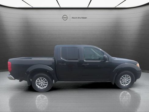 Used 2019 Nissan Frontier SV w/ Value Truck Package RWD image 3