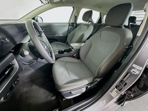 Used 2025 Kia K4 FWD image 13