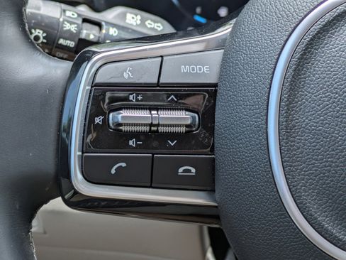 Certified 2023 Kia Sorento SX FWD image 22