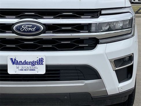 Used 2024 Ford Expedition Max Limited image 9