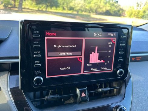 Used 2020 Toyota Corolla LE FWD image 23