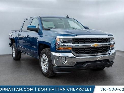 Used 2018 Chevrolet Silverado 1500 LT w/ All Star Edition image 35