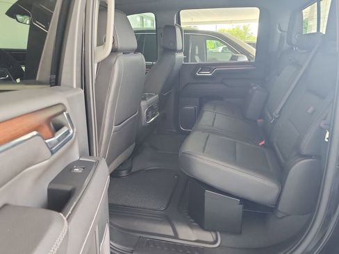 Certified 2024 GMC Sierra 3500 Denali w/ Denali Reserve Package AWD/4WD image 25