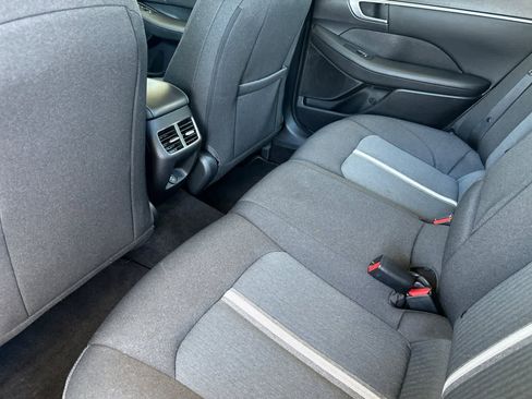 Used 2021 Hyundai Sonata SEL w/ Convenience Package FWD image 4