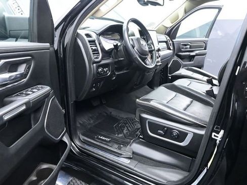 Used 2019 RAM 1500 Laramie AWD/4WD image 9