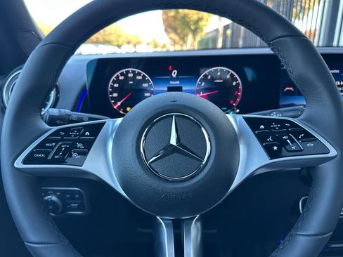 New 2026 Mercedes-Benz GLB 250 image 23