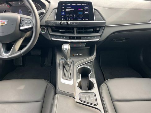 Used 2024 Cadillac CT4 Luxury image 20