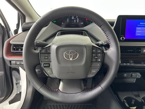 New 2026 Toyota Prius SE image 15