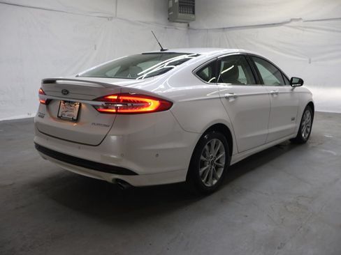 Used 2017 Ford Fusion Energi Platinum FWD image 7