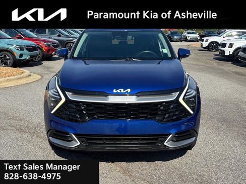 Certified 2024 Kia Sportage EX image 2