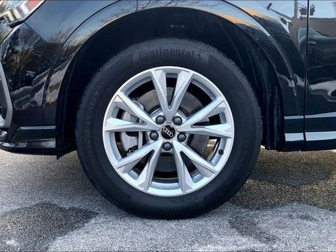 Used 2023 Audi Q3 2.0T Premium w/ Convenience Package image 8