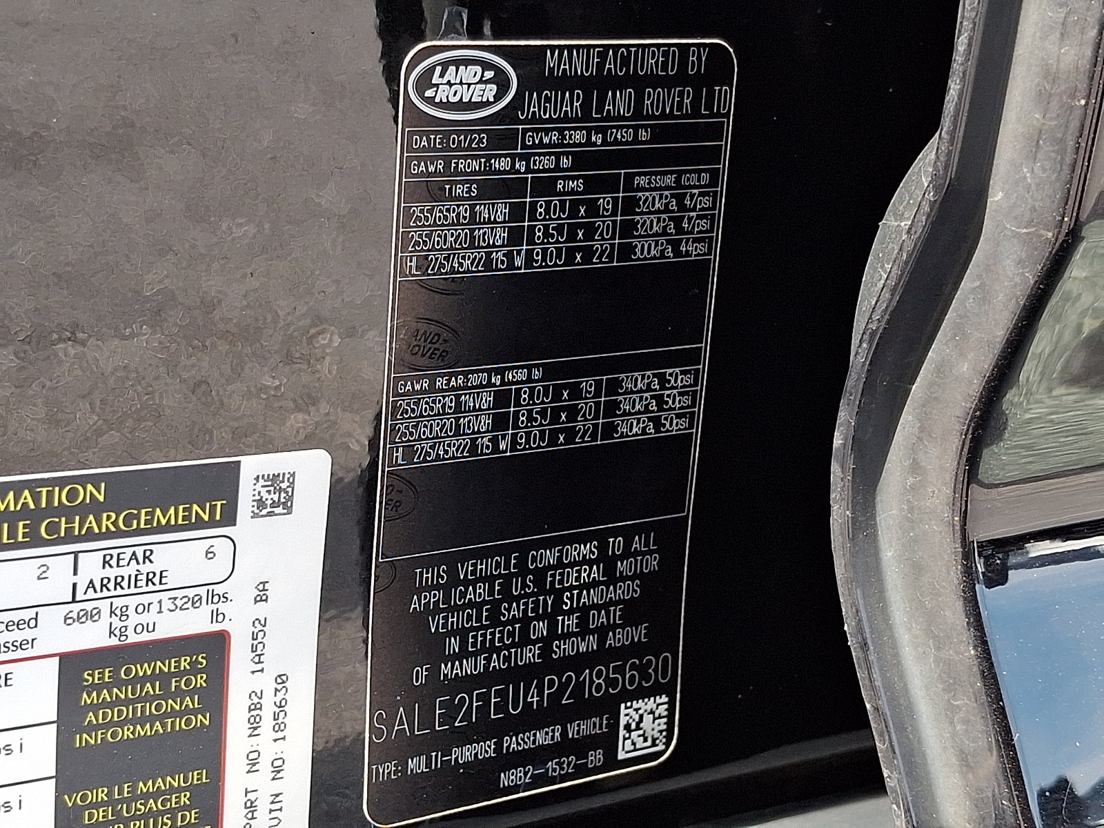Used 2023 Land Rover Defender 130 X-Dynamic SE AWD/4WD image 25
