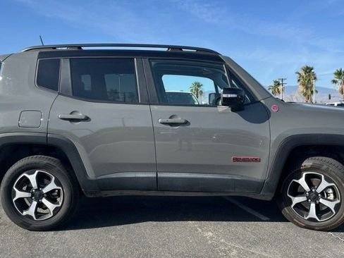 Used 2022 Jeep Renegade Trailhawk w/ Sun/Sound Group AWD/4WD image 5