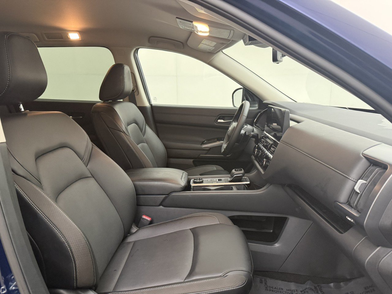 Used 2026 Nissan Pathfinder SL AWD/4WD image 10