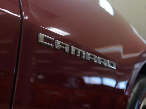 Used 2010 Chevrolet Camaro SS w/ LPO, Ground Effects Package image 11